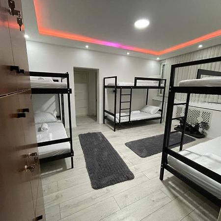 Shesh Hostel Pristina Exterior foto
