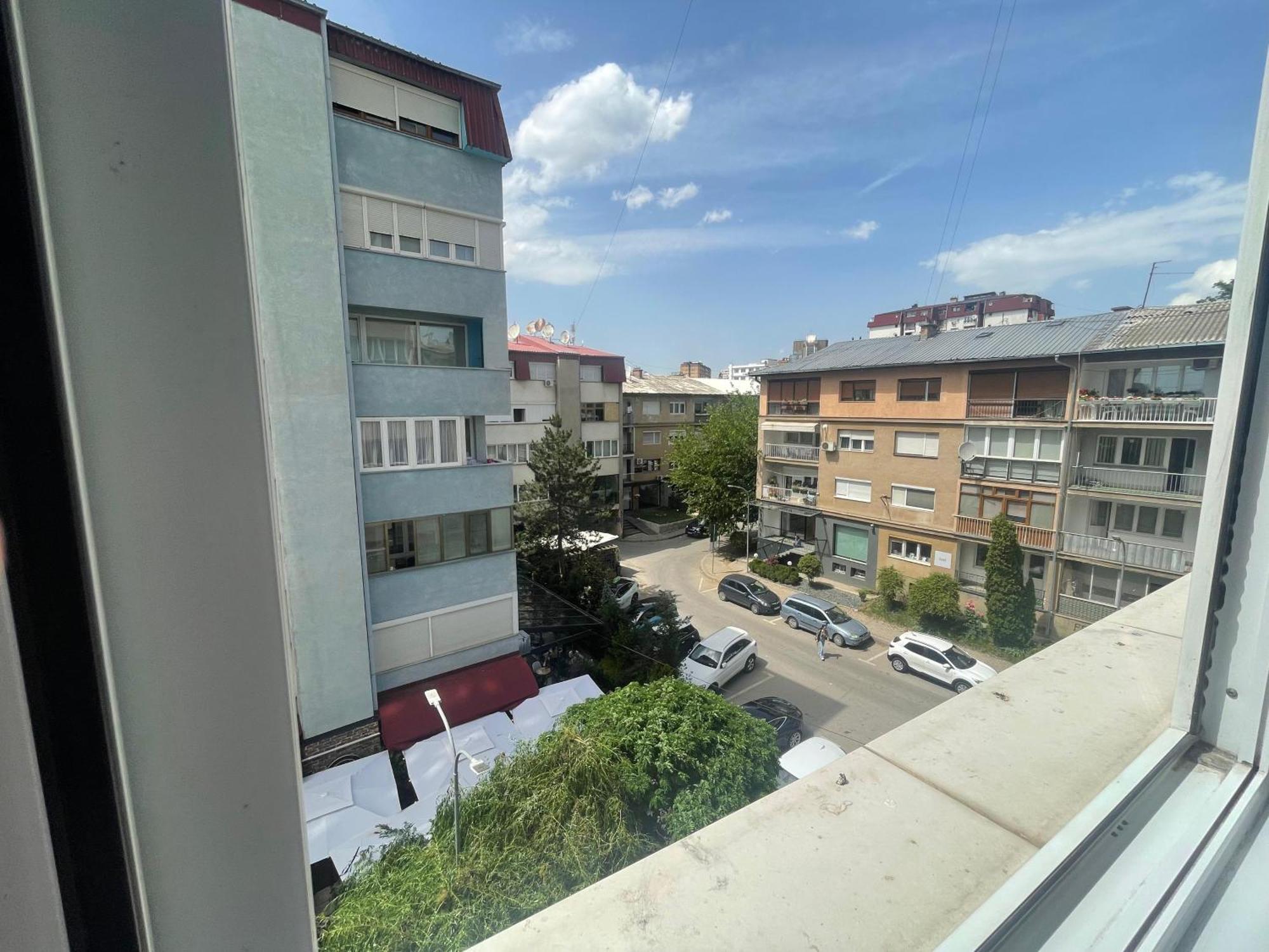 Shesh Hostel Pristina Exterior foto